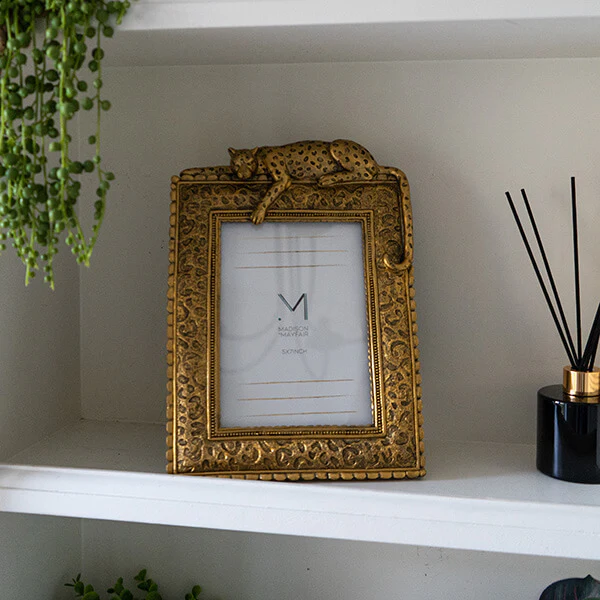 Elegant Leopard 4x6 Gold Photo Frame Design - Image 5