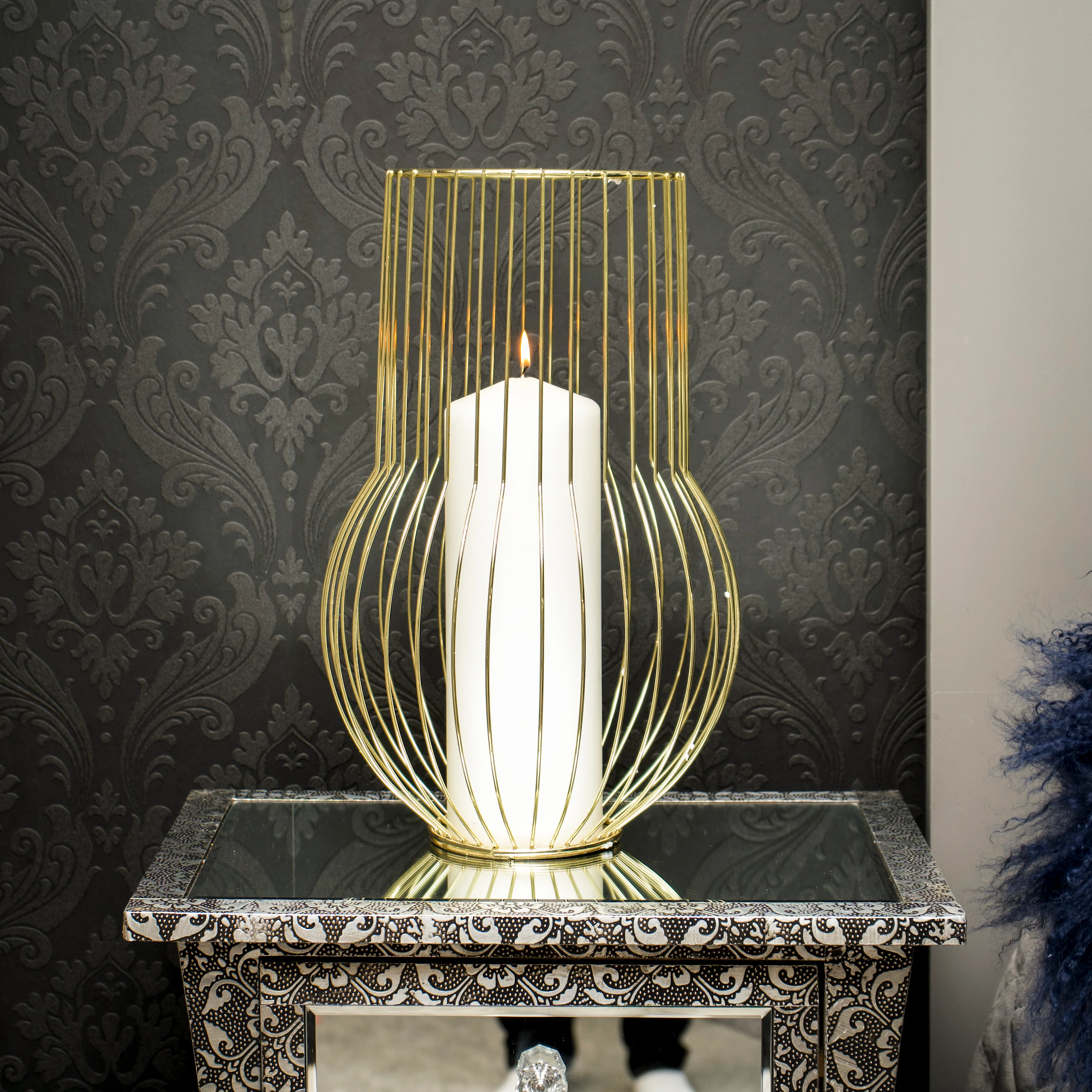Art Deco Style - Large Wire Lantern Vase Gold - Image 3