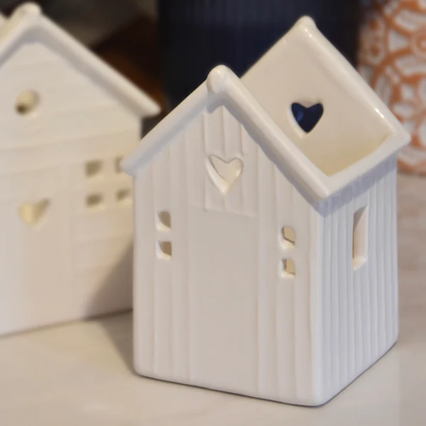 Charming Small Beach Hut Tealight Holder