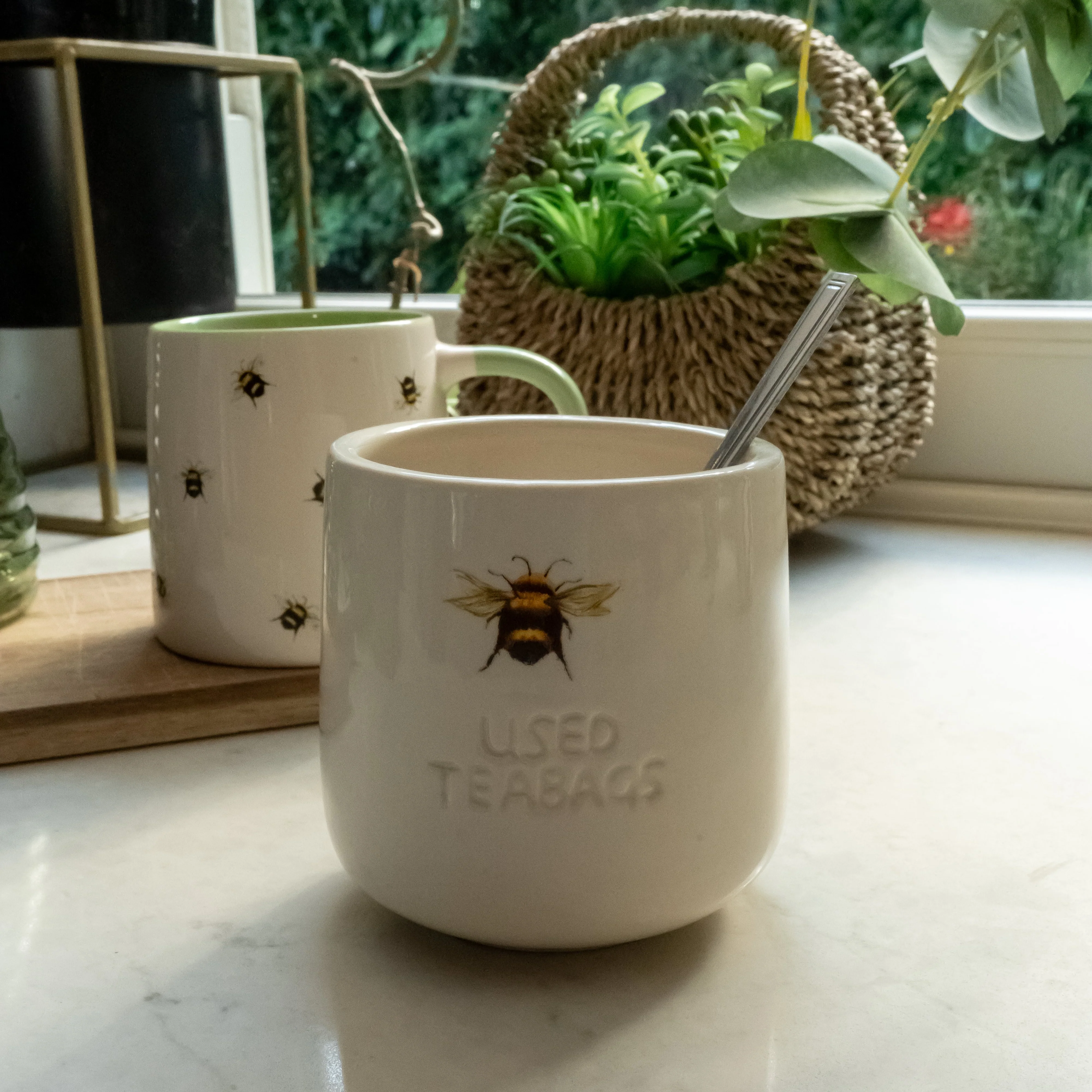 Ceramic Teabag Holder with Bee Design