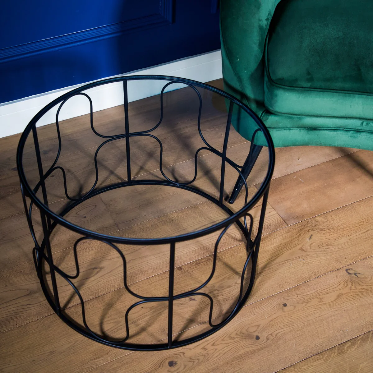 Black Wavy Wire Coffee Table with Glass Top - Image 3