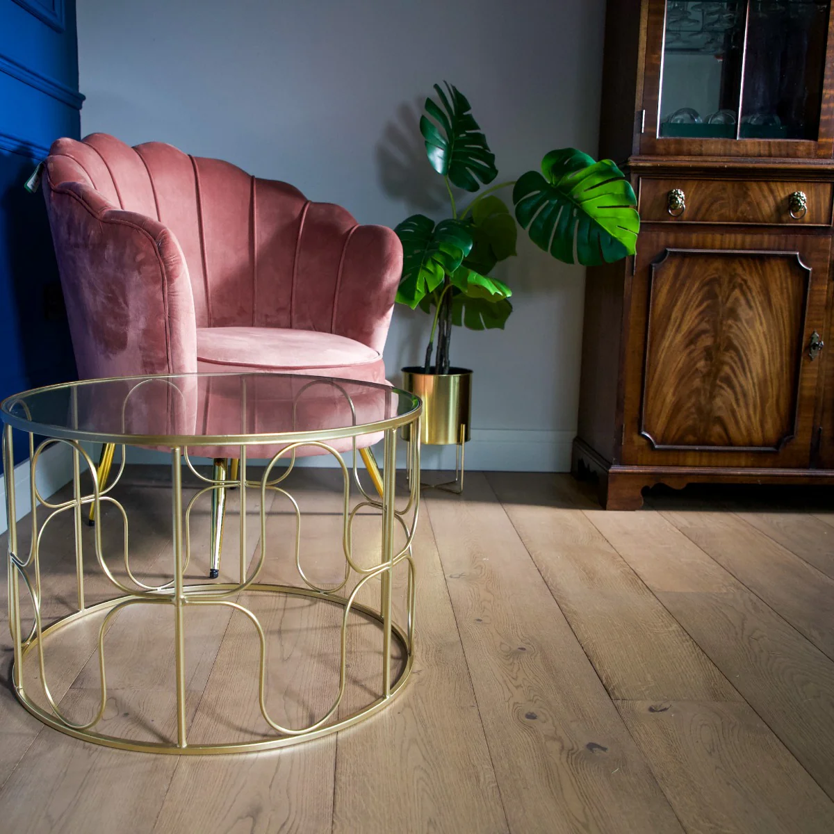Gold Wavy Wire Coffee Table with Glass Top - Image 3