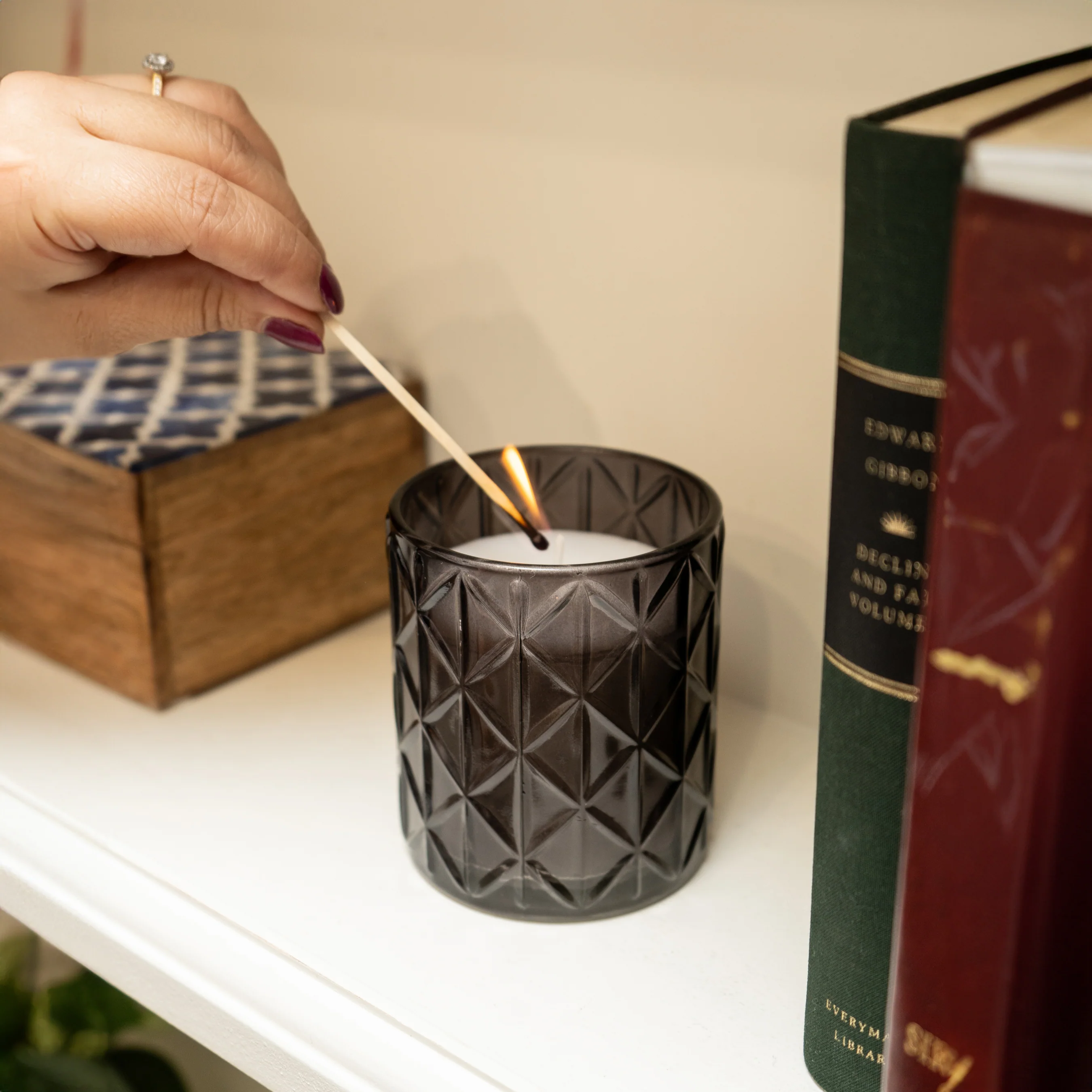 Large Diamond-Cut Smoky Glass Candle with Wood Sage & Sea Salt Essence - Image 3