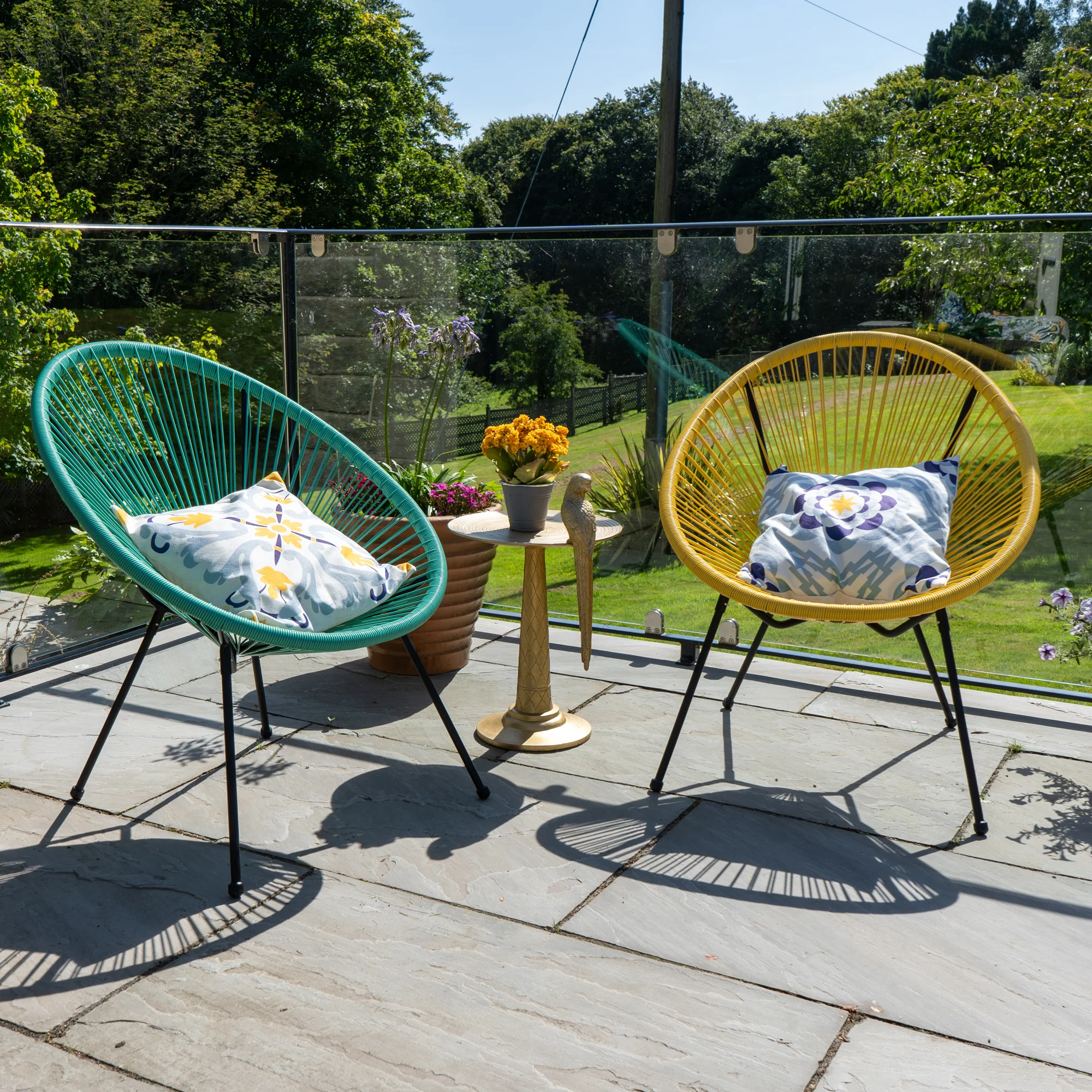 Stylish Green Egg Chair - Image 5