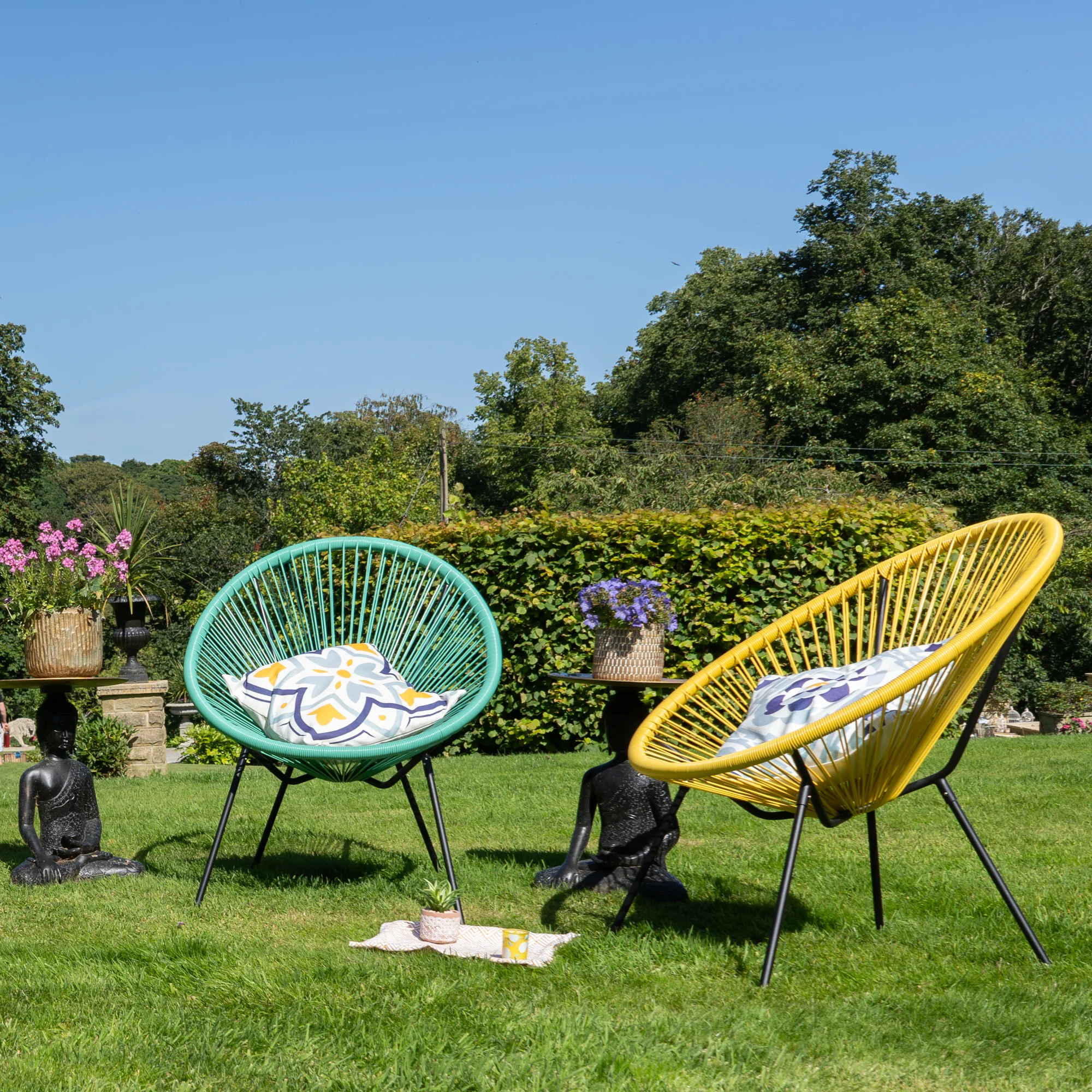 Stylish Green Egg Chair - Image 6