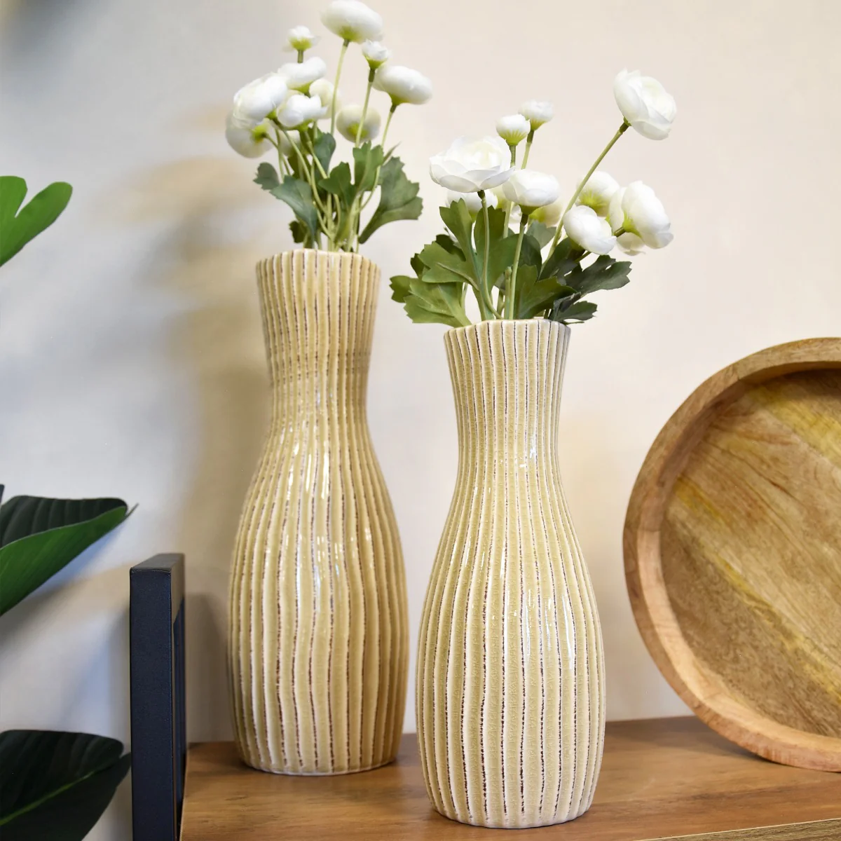 Elegant Cream Ridged Bottle Vase