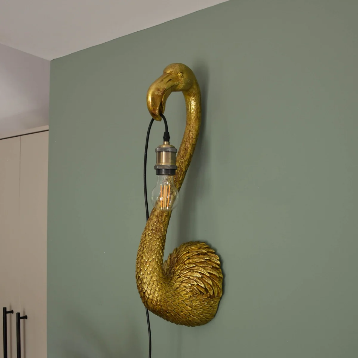 Elegant Flamingo Head Wall Lamp - Image 2