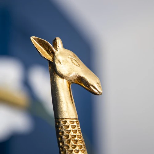 Elegant Gold Giraffe Ornament - Image 3