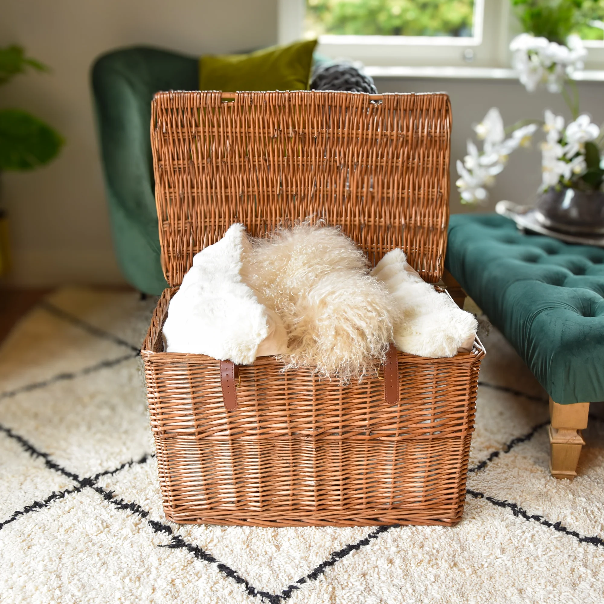 Extra Large Luxury Hamper - Natural Full Wicker - Image 2