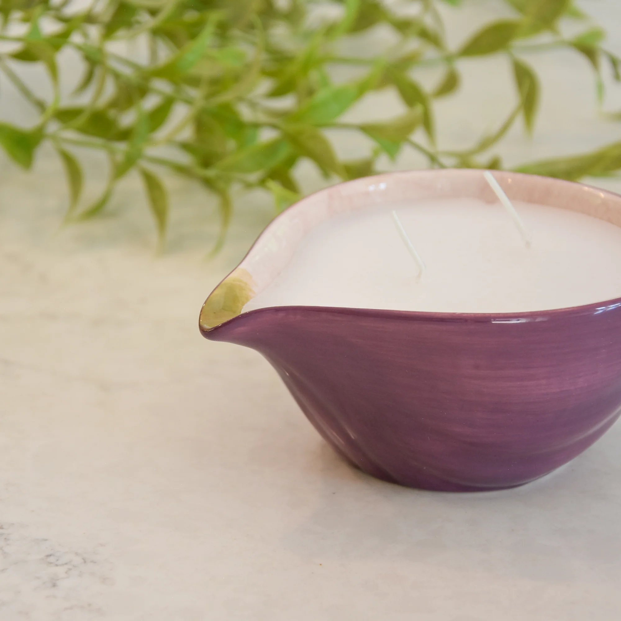 Fig & Apple Fig-Shaped Ceramic Candle - Image 6