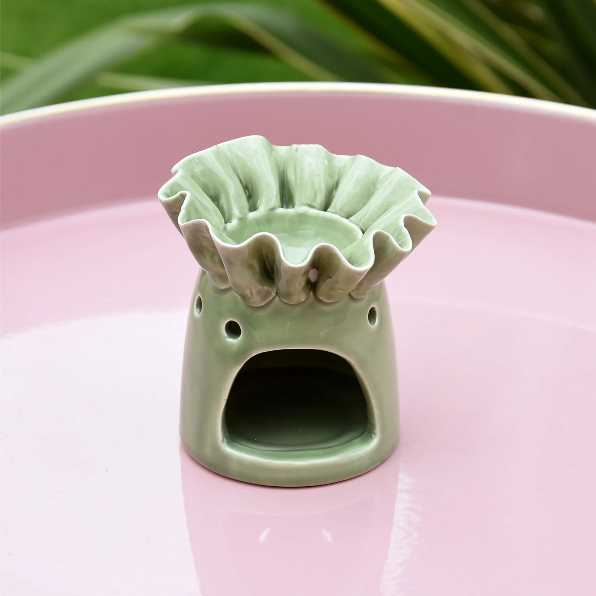 Green Ceramic Flower-Shaped Wax Melt Burner - Image 2