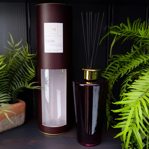 Fruity Cassis Scented - Reed Diffuser in Dark, Elegant Glass Bottle, 500ML
