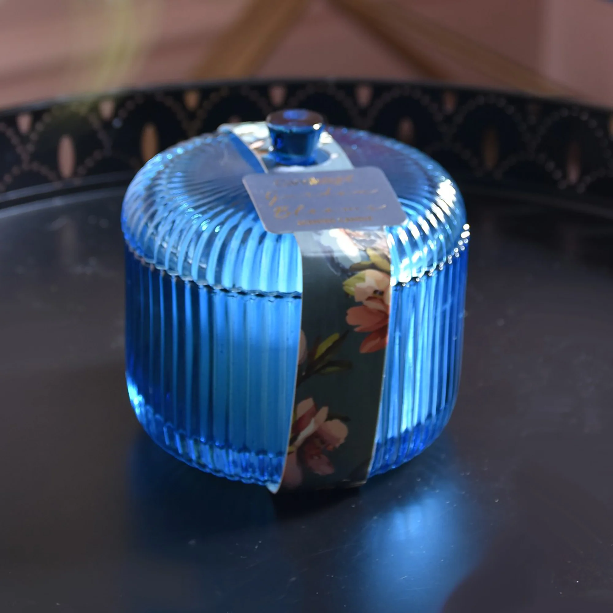 Garden Blooms Scented Blue Jar Candle - Image 2