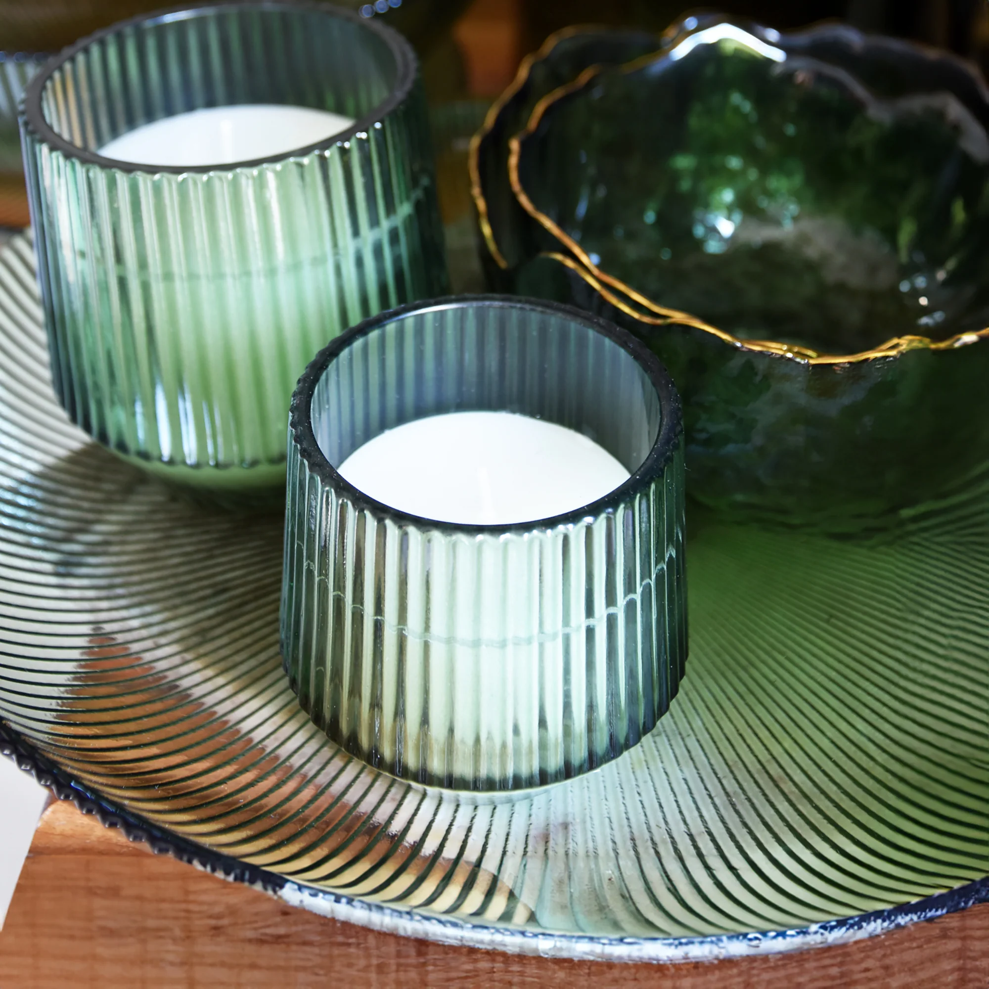 Chic Green Ridged Glass Candle - Sicilian Basil & Wild Lemon Scent