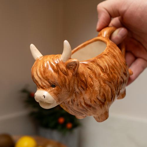 Highland Cow Gravy Boat - Image 3