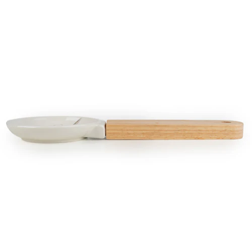 Highland Cow Spoon Rest with Wooden Handle  - Image 3