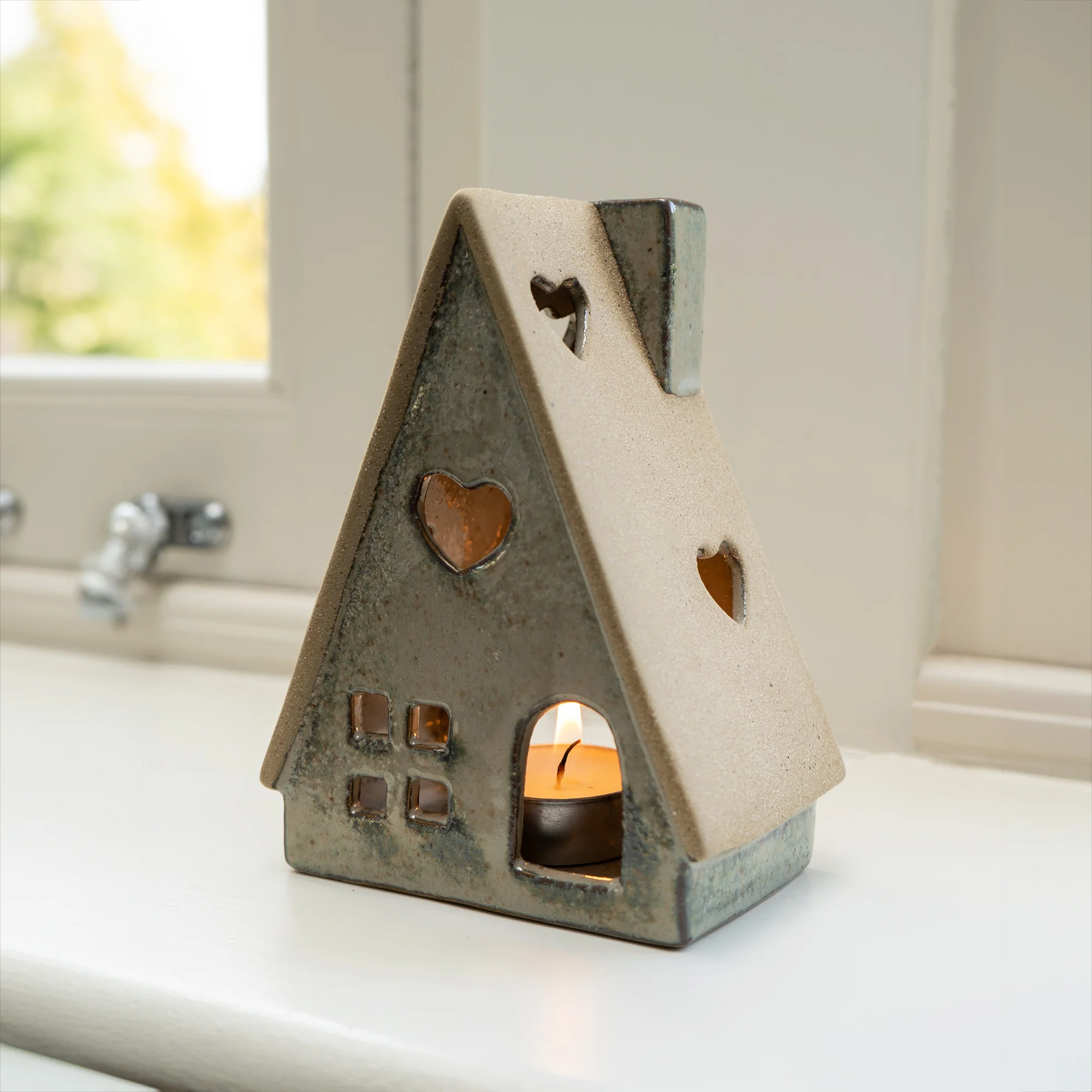 Luxurious House Tealight Holder Pink - Image 2