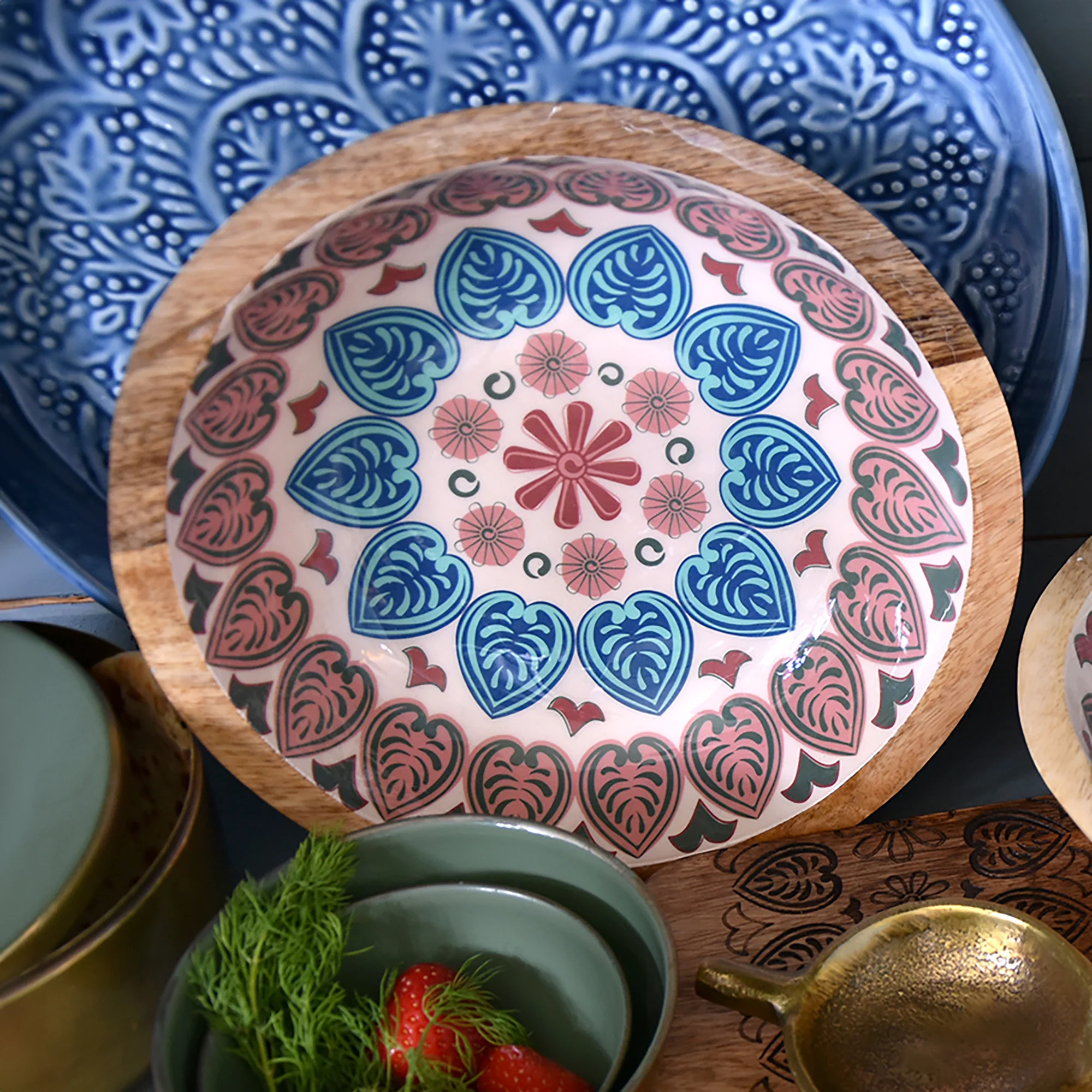 Large Mango Wood Bowl with Meze Enamel Interior - Image 2