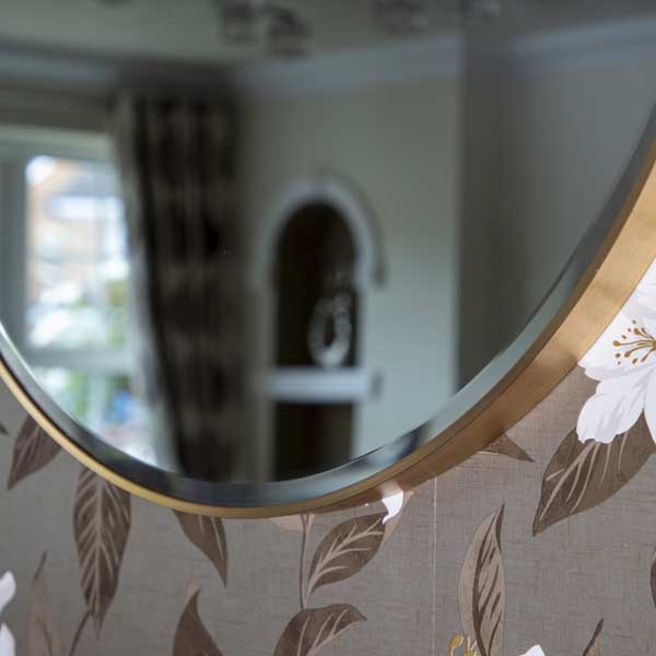 Large 80CM Round Mirror with Gold Metal Frame - Image 6