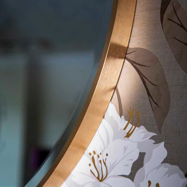 Large 80CM Round Mirror with Gold Metal Frame - Image 7