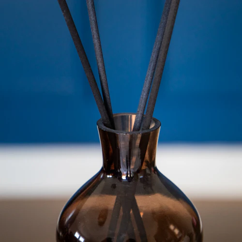 500ml Glass Bubble Reed Diffuser With Bergamot & Amber Scent - Image 3