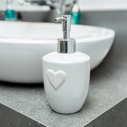 Embossed Heart Lotion dispenser