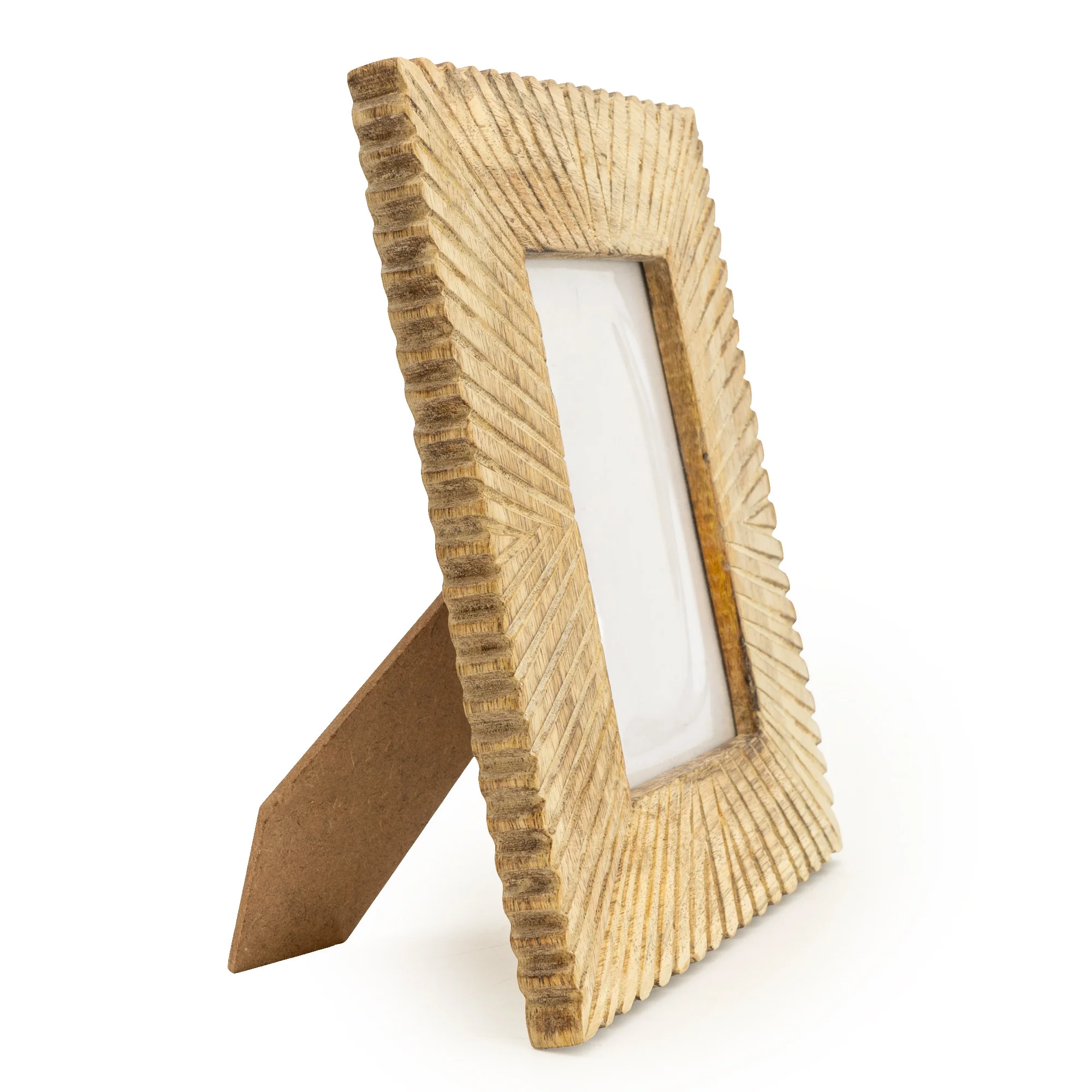 Elegant 5X7 Mango Wood Photo Frame with Stylish Etched Lines - Image 3