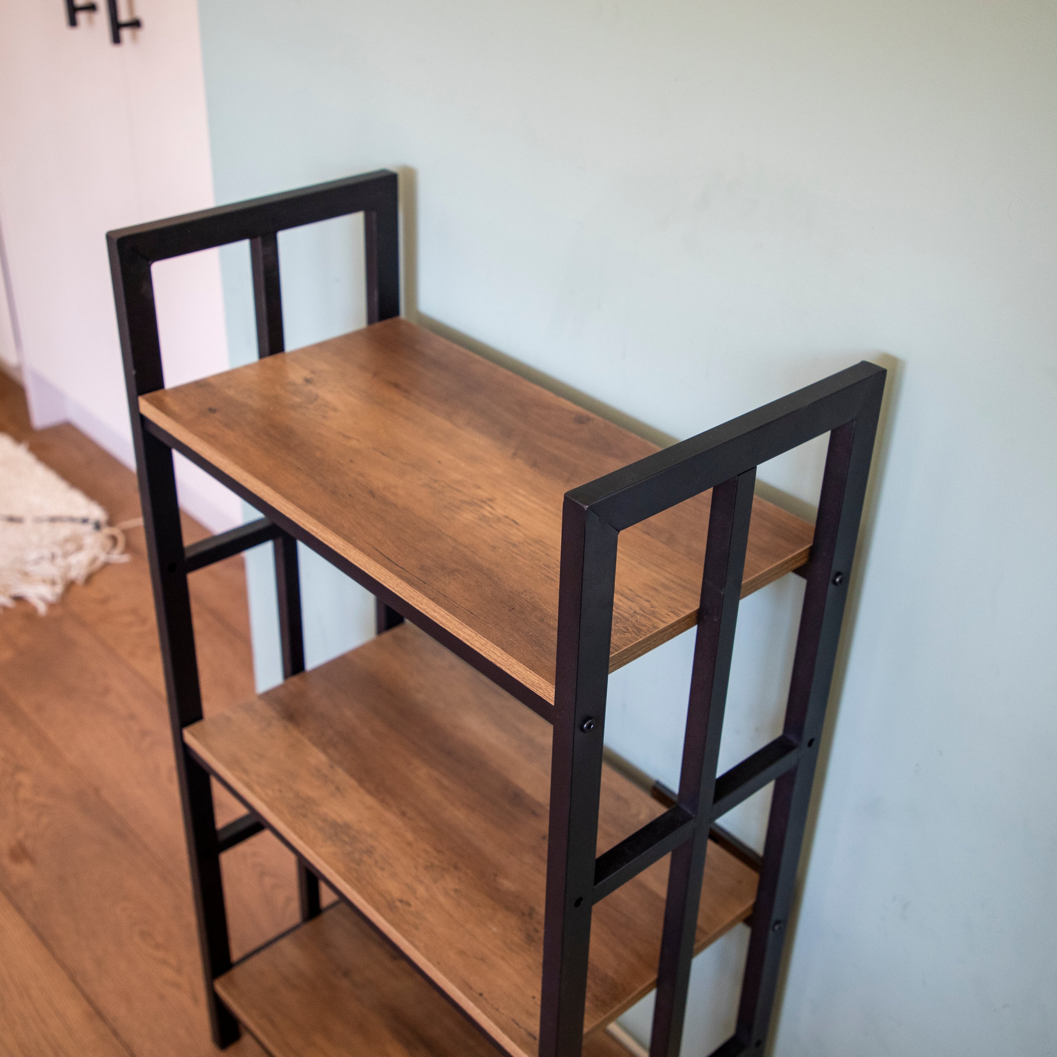 Modern Fusion: Oak Wood and Metal 3-Shelf Freestanding - Image 5
