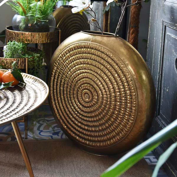 Timeless Antique Gold Oval Embossed Metal Vase - Image 3