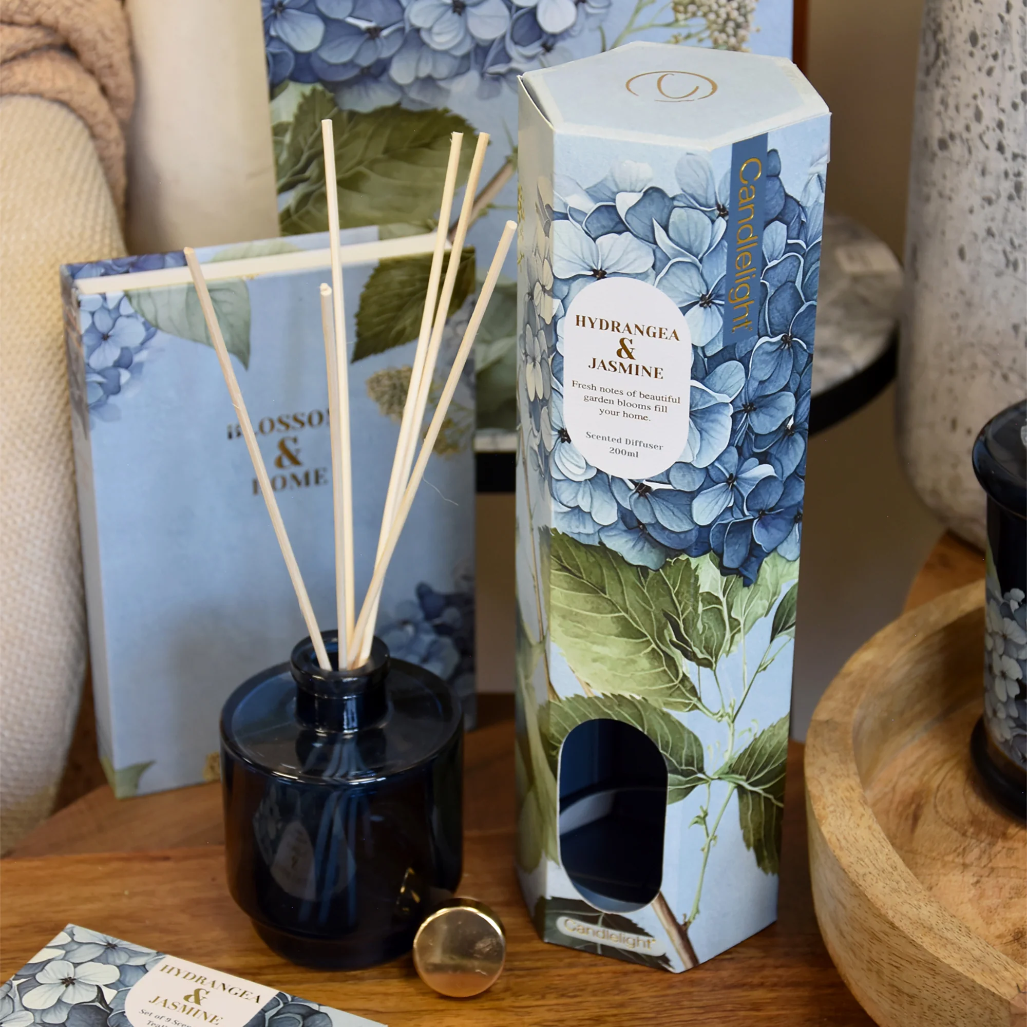 Hydrangea & Jasmine Reed Diffuser - Image 4