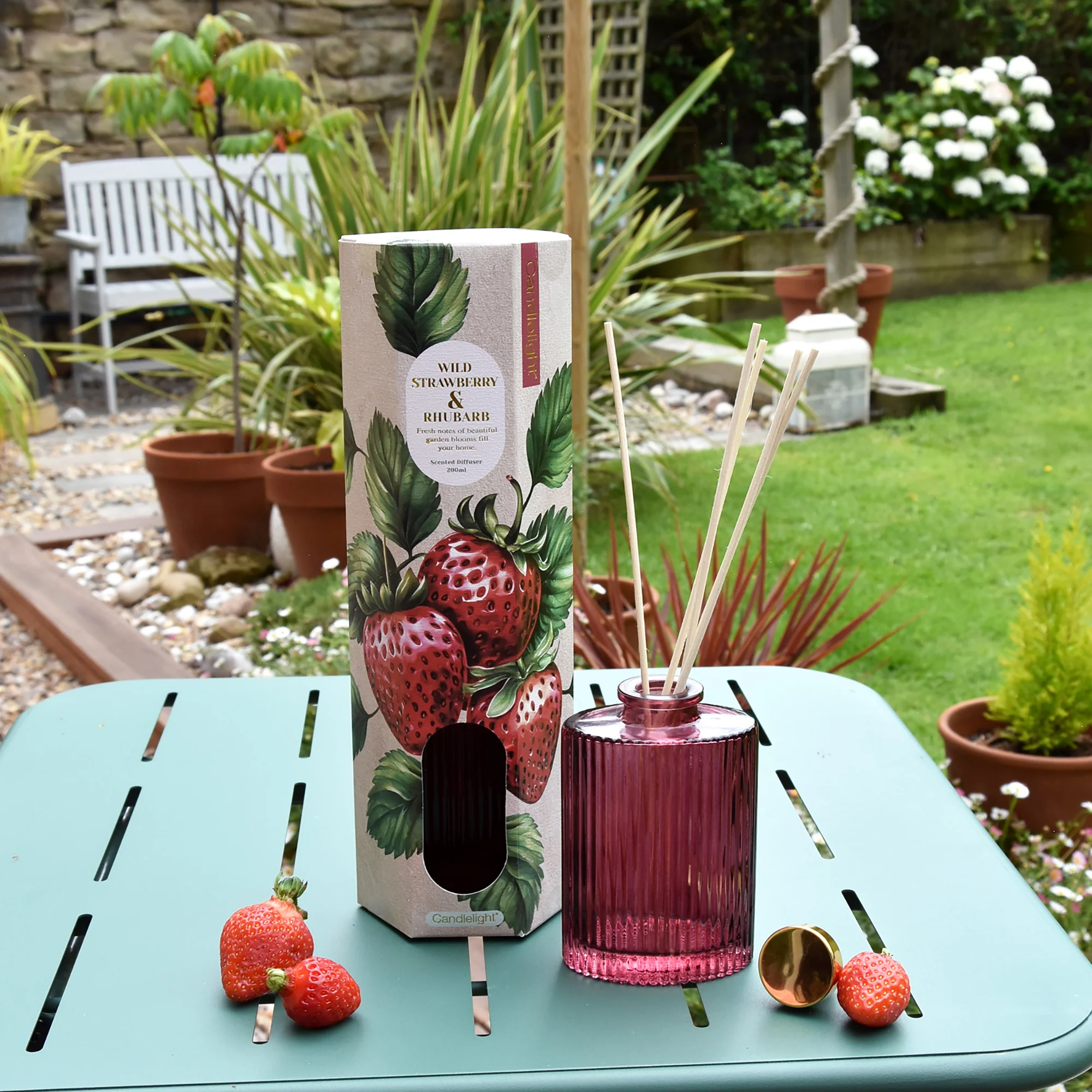 Wild Strawberry & Rhubarb Reed Diffuser - Image 2