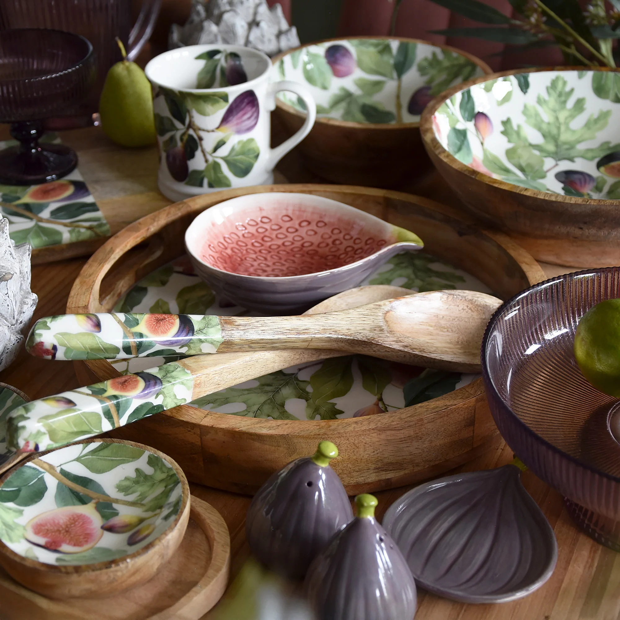 Round Mango Wood Tray With Fig Enamel - Image 4