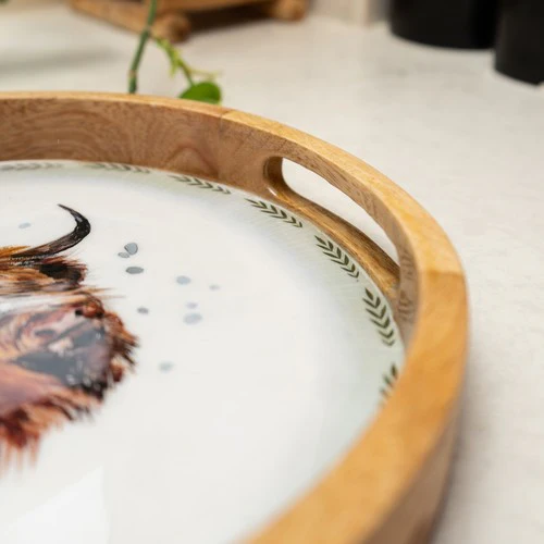 Round Mango Wood Tray with Luxe Highland Cow Enamel Design - Image 3