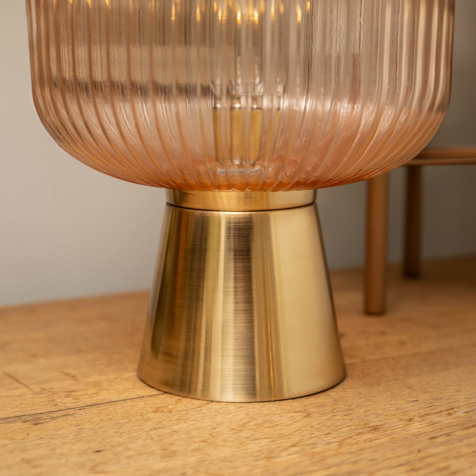 Round Ridge LED Amber Lamp - Image 2