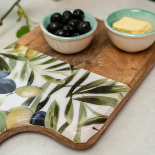Elegant Mango Wood Serving Paddle Board with Olive Enamel Design - Image 2