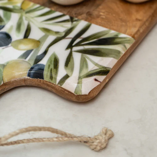 Elegant Mango Wood Serving Paddle Board with Olive Enamel Design - Image 3