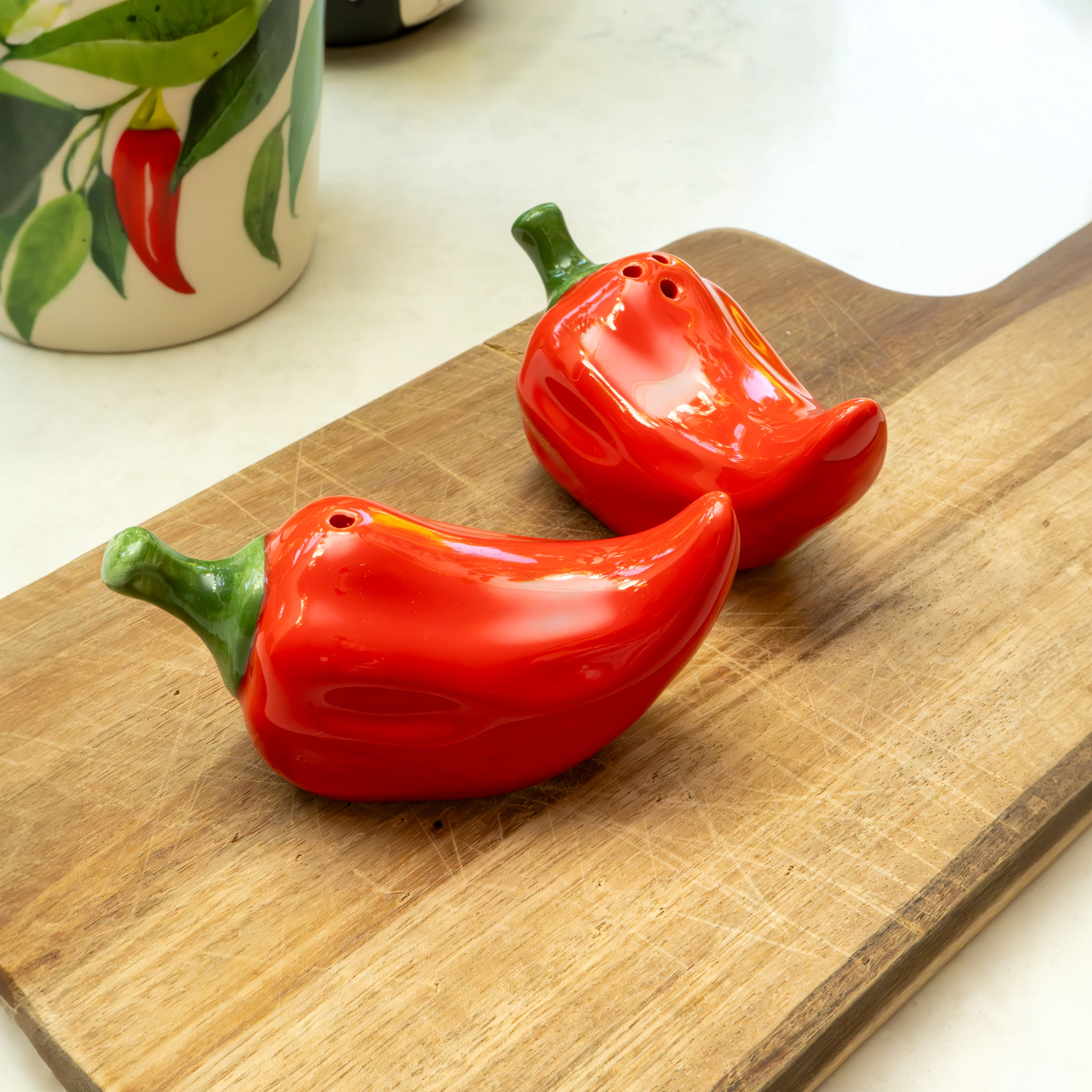 Set of 2 Salt & Pepper Pots - Chilli Print - Image 2