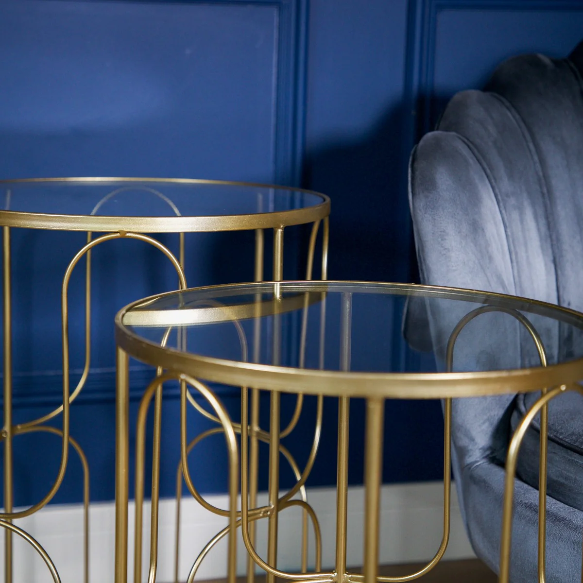 Set of 2 Gold Wavy Wire Tables with Glass Top - Image 5