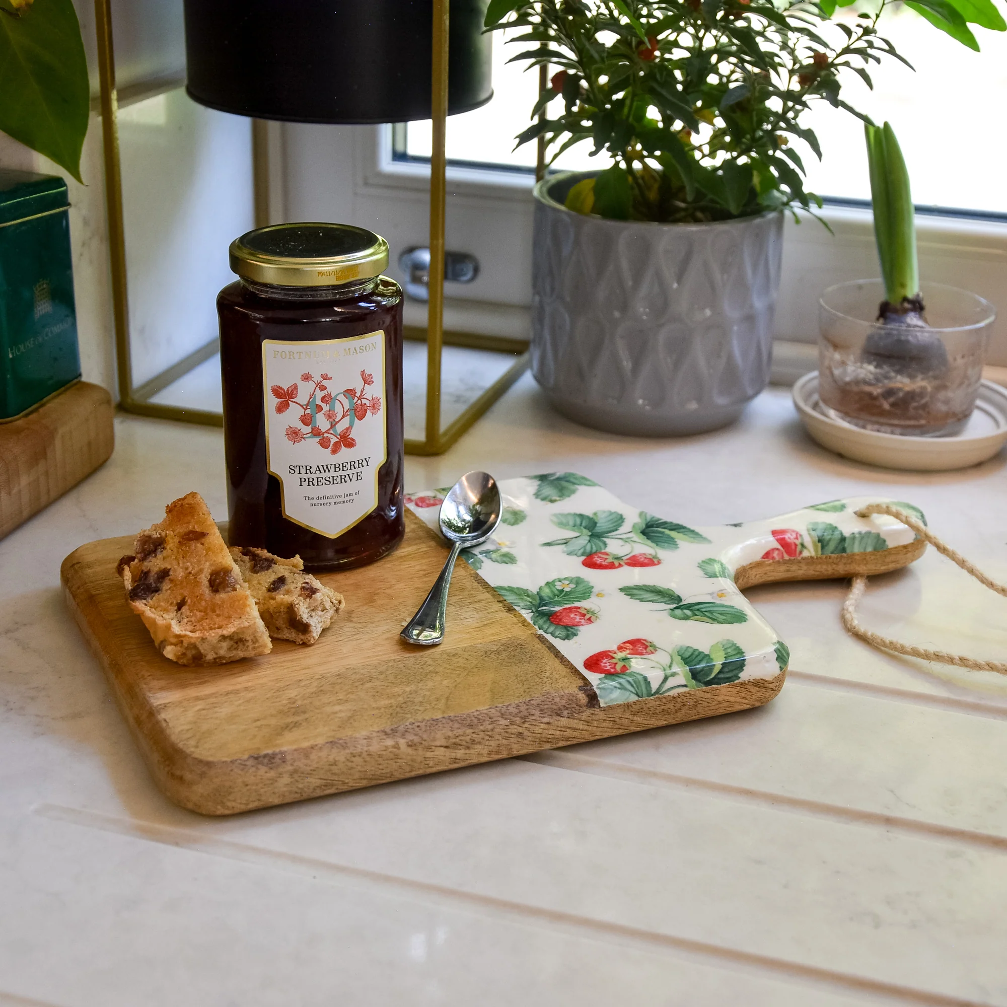 Enamel Printed Mango Wood Serving Paddle Board - Strawberry Patch - Image 6