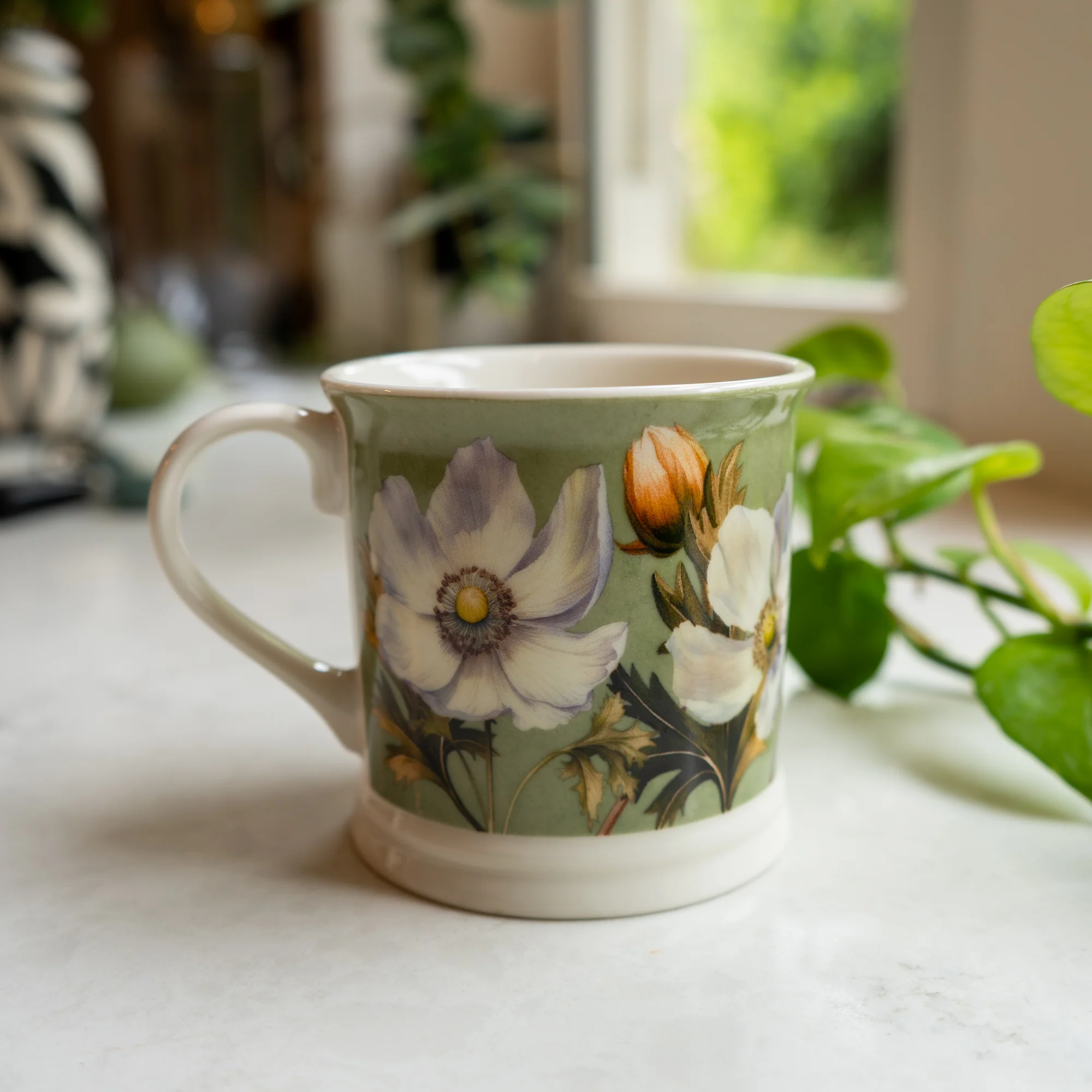 White Poppy Green Tankard Mug