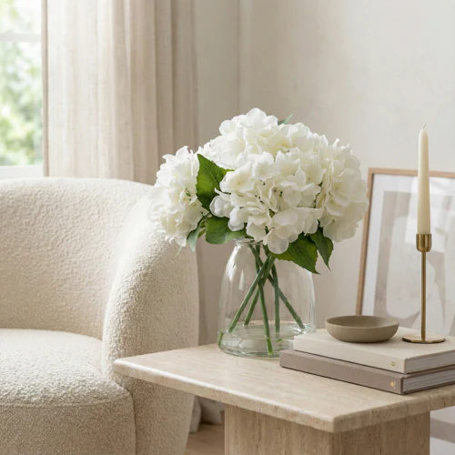 White Hydrangeas in Glass Vase – 27cm Hydrangea Flower Arrangement